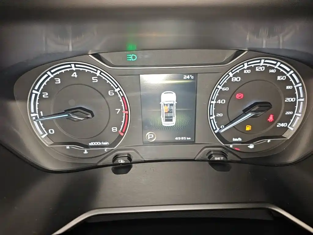 Geely Vision X6 — миниатюра 12