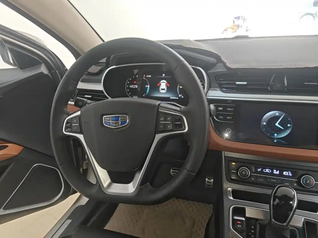Geely Vision S1 — миниатюра 11