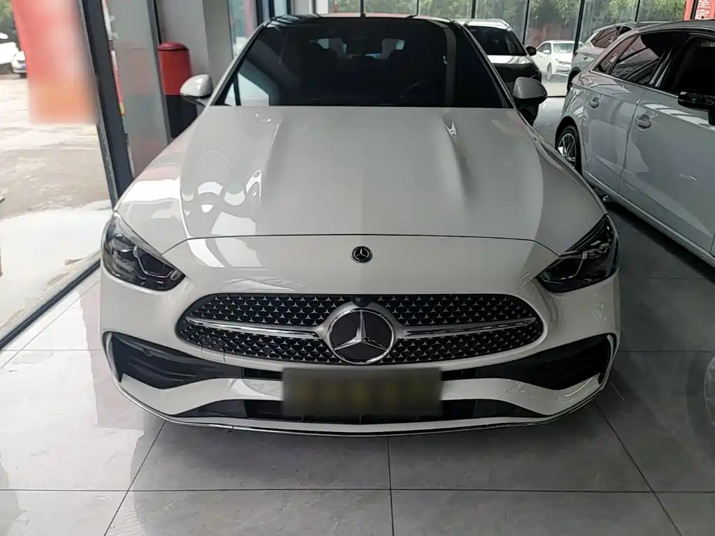 Mercedes-Benz C-Class — миниатюра 3