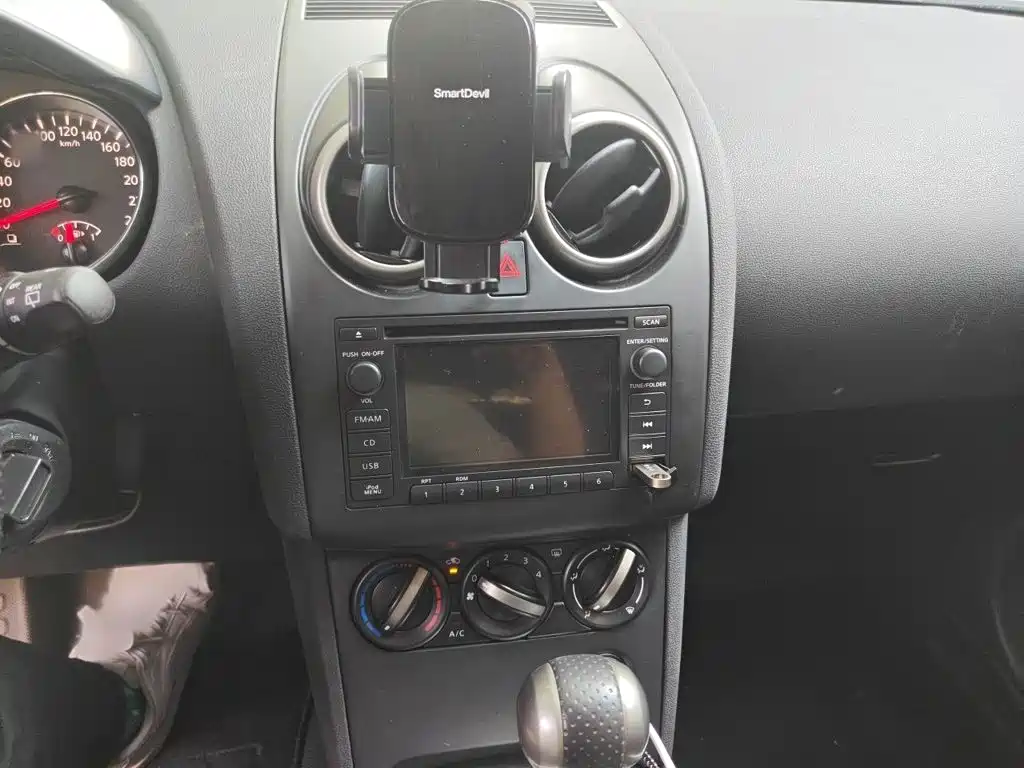 Nissan Qashqai — миниатюра 6