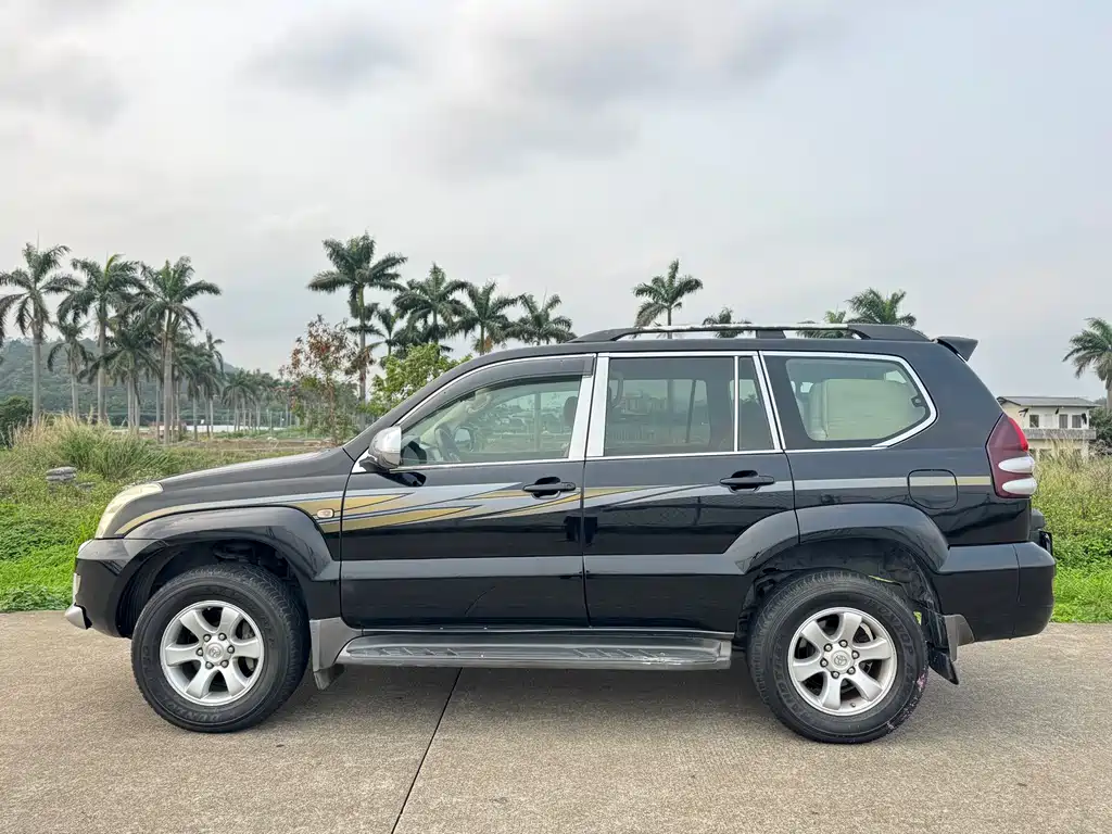 Toyota Land Cruiser Prado 2006 2.7L AT