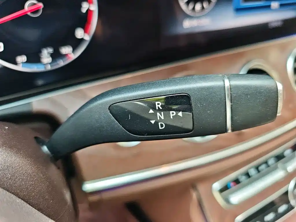 Mercedes-Benz E-Class E 2019 E 300 L Fashion
