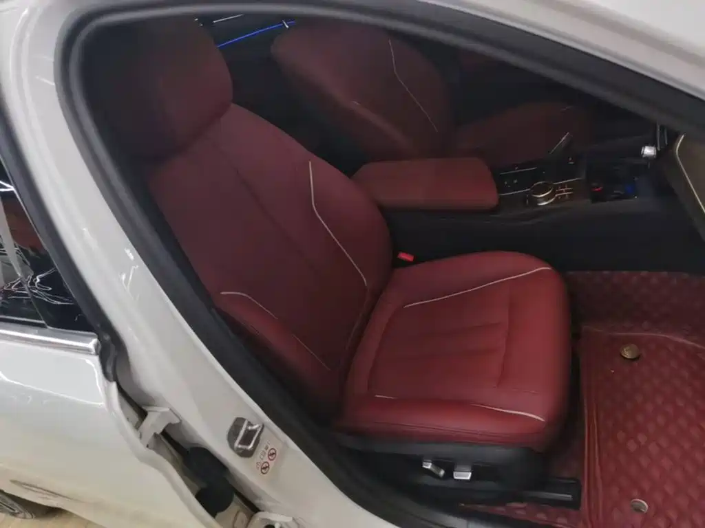BMW 5 Series — миниатюра 25