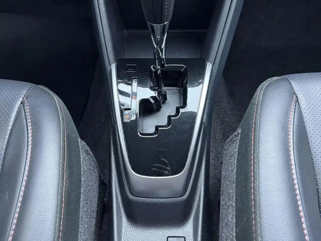 Toyota Yaris L 2022 — фото 14