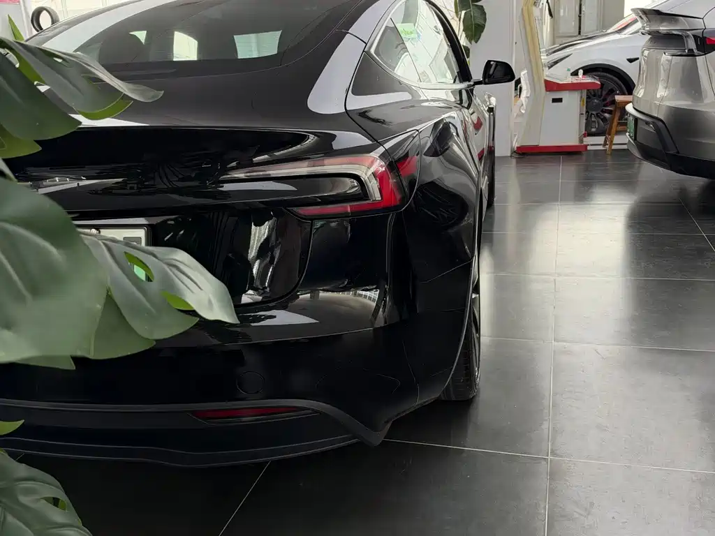 Tesla Model 3 — фотографии объявления, Фото 4