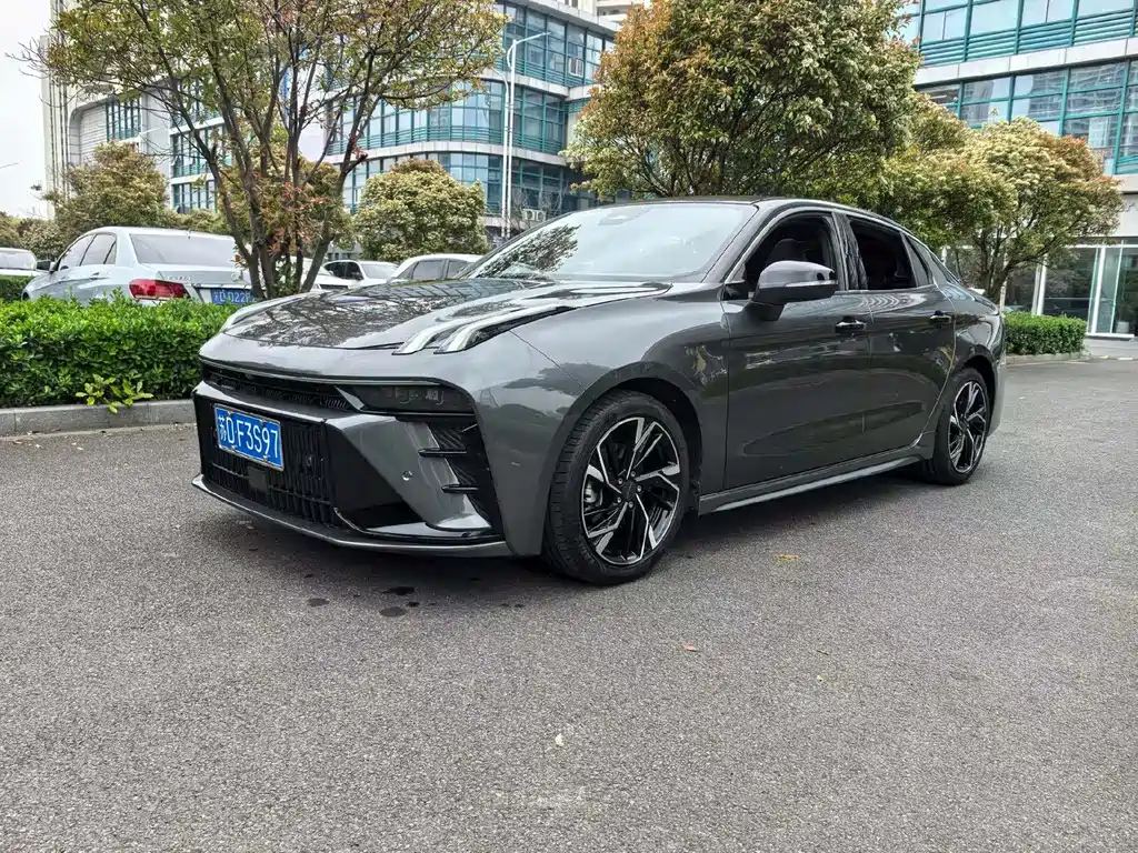 Lynk & Co 03 2023