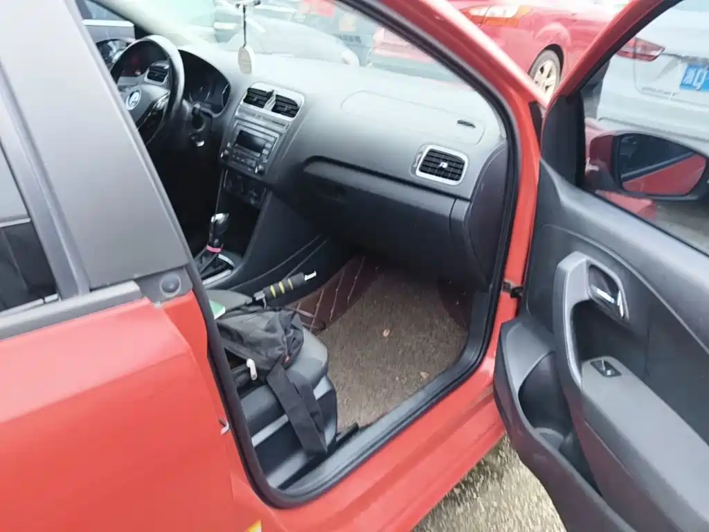 Volkswagen Polo — миниатюра 9