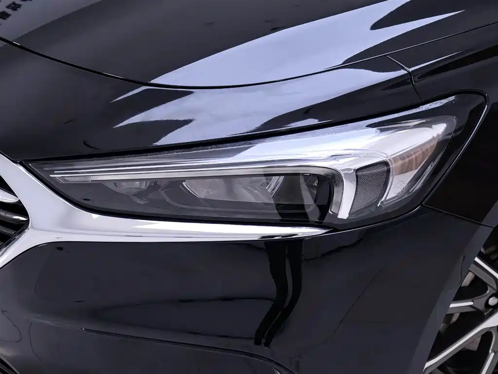 Buick LaCrosse 2021 652T Luxury
