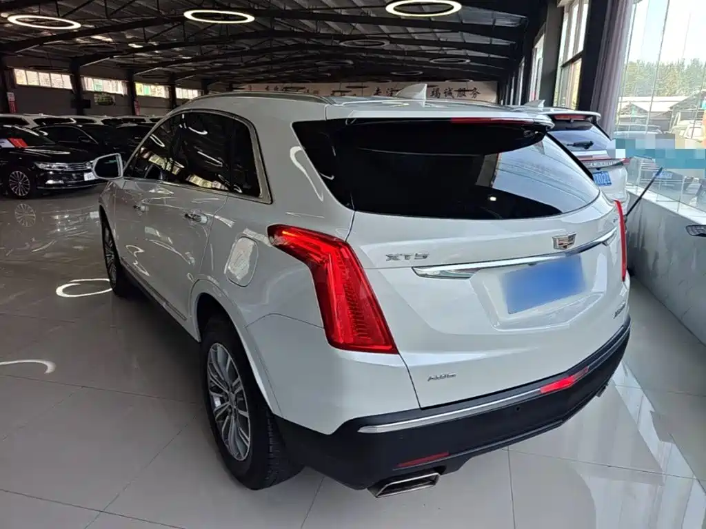 Cadillac XT5 — миниатюра 5