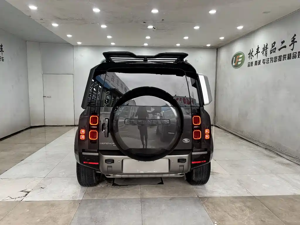 Land Rover Land Rover Defender 2023 110 3.0T P400 X-DYNAMIC HSE