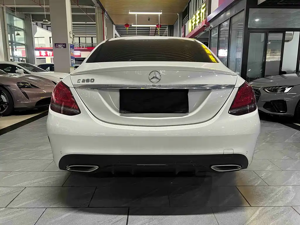 Mercedes-Benz C-Class — миниатюра 2