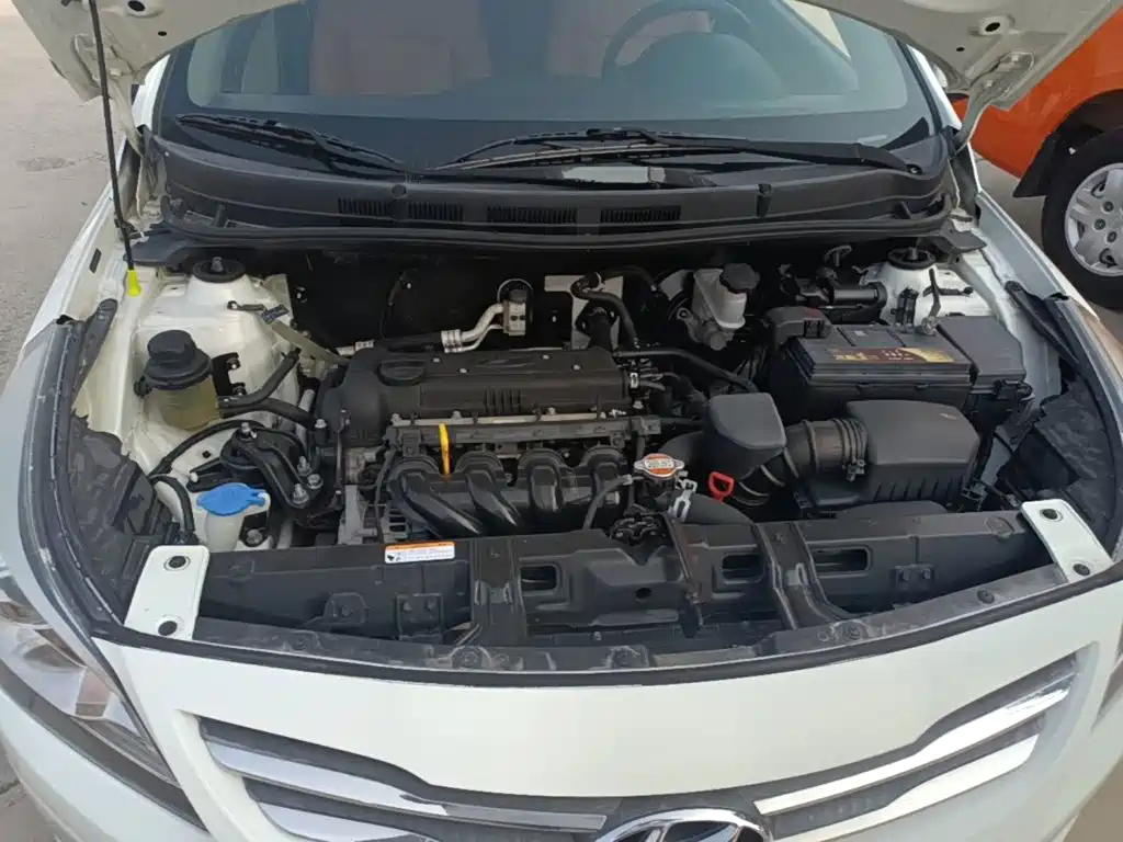 Hyundai Verna — миниатюра 20