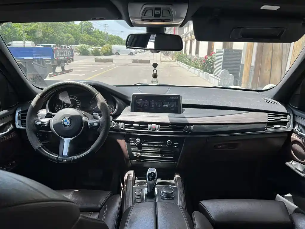 BMW X5 (Import) — миниатюра 4