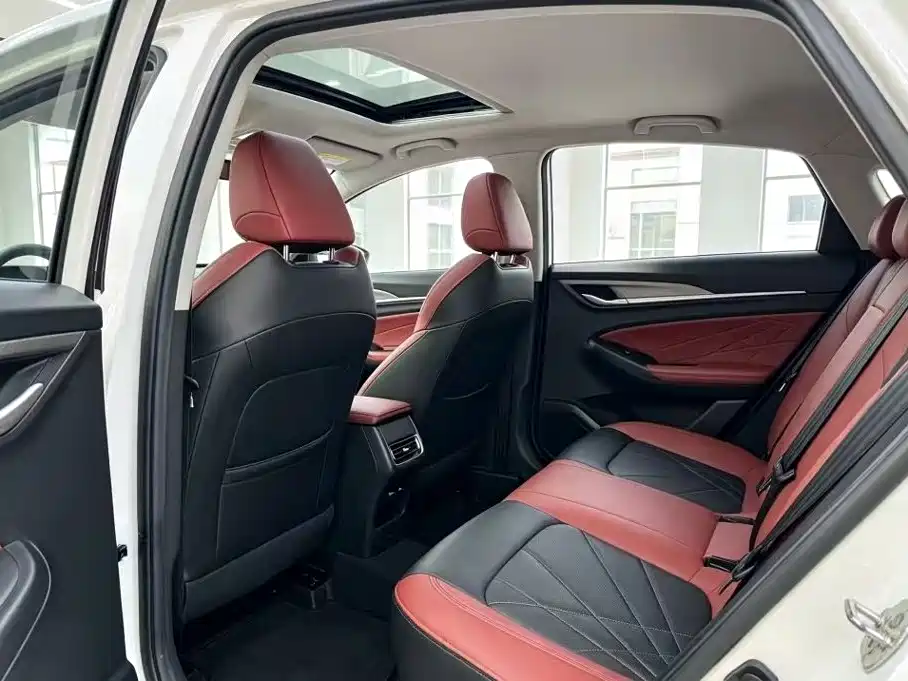 Changan Eado — миниатюра 6