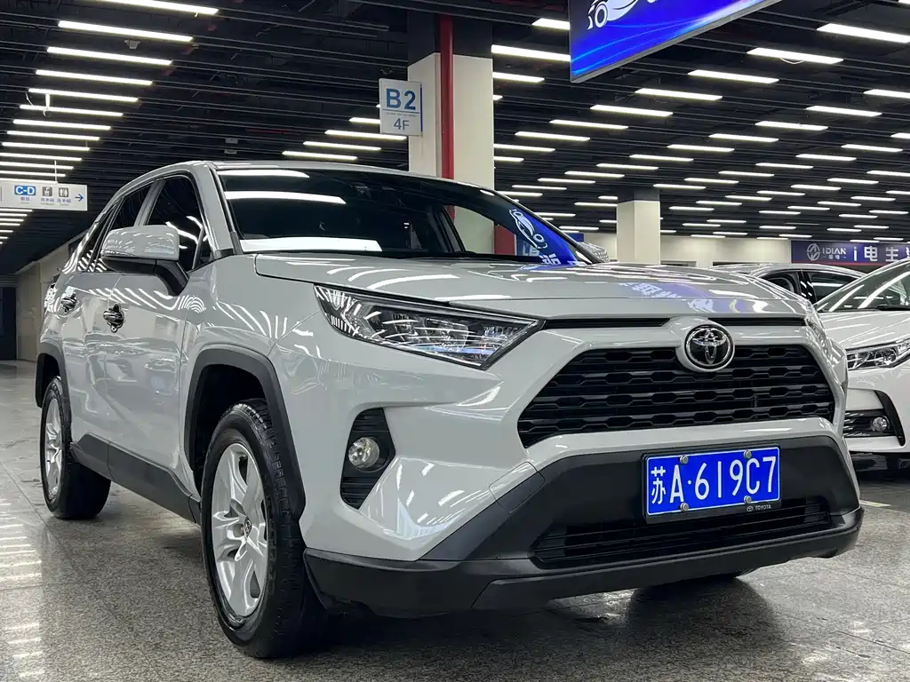 TOYOTA RAV4 RONGFANG