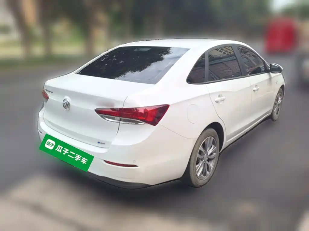 Buick Excelle — миниатюра 4