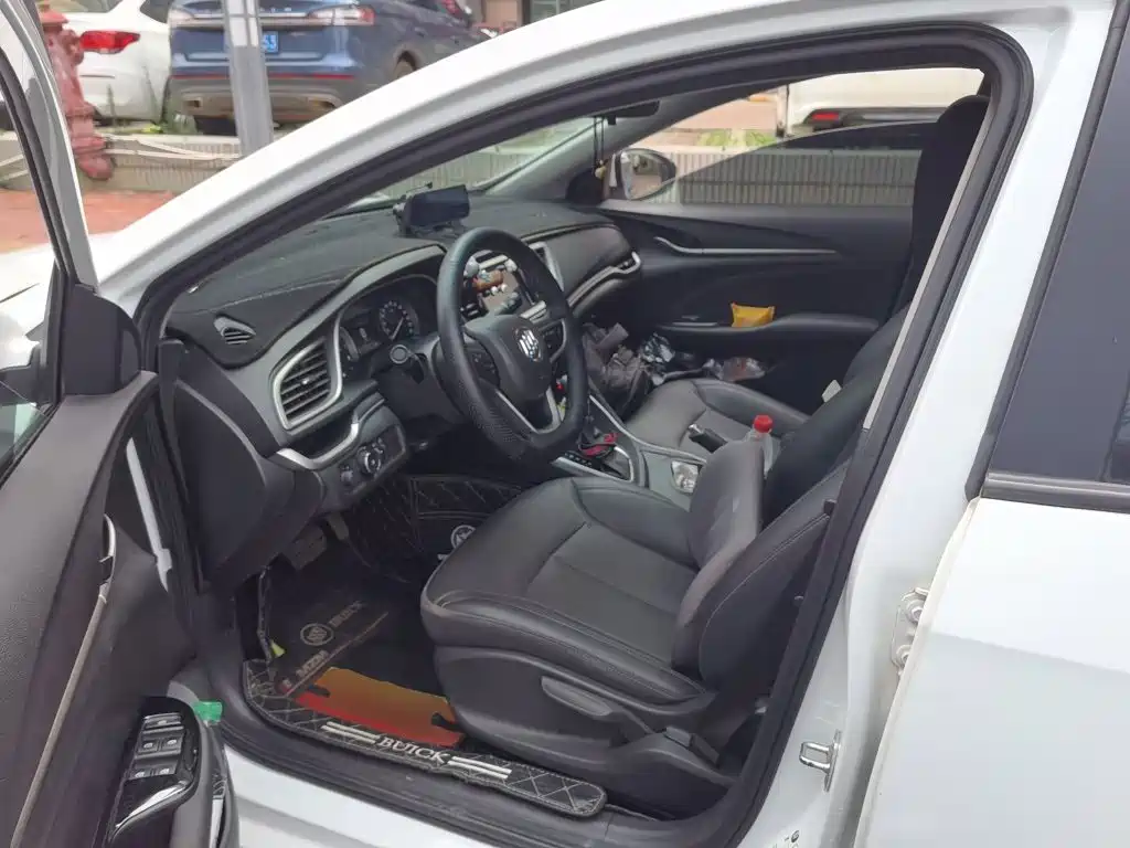 Buick Excelle — миниатюра 12
