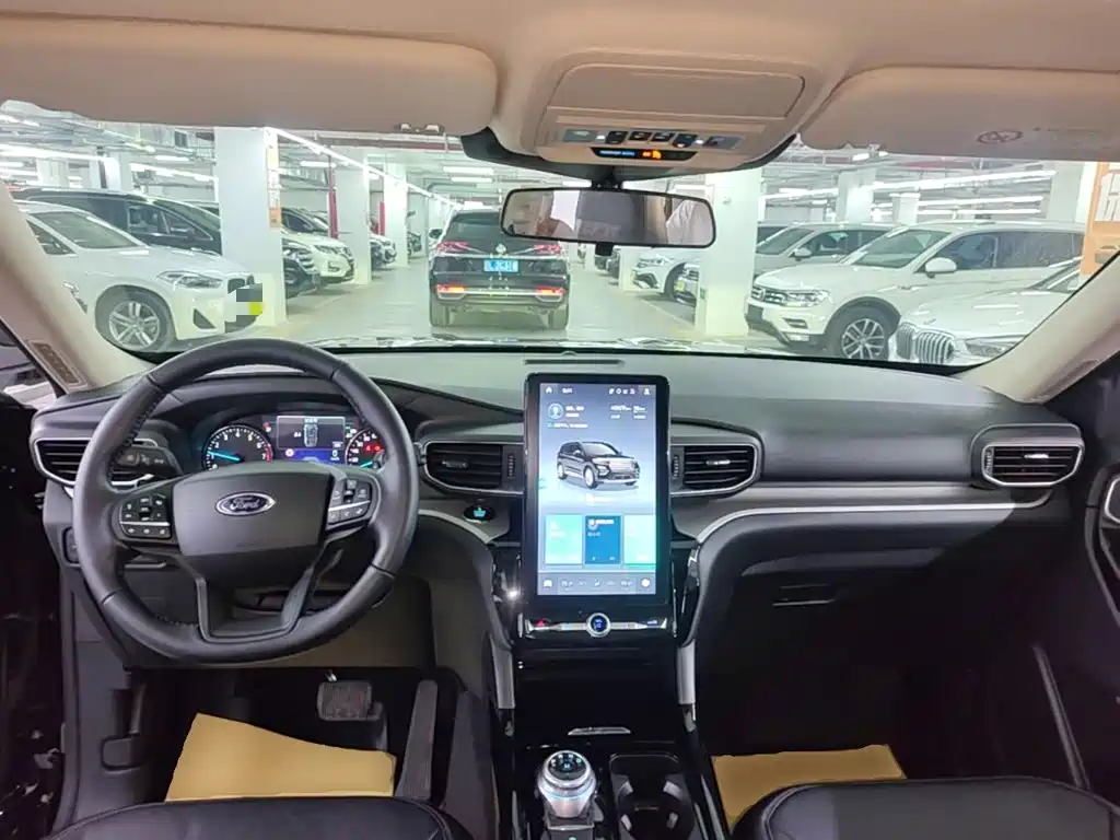 Ford Explorer — миниатюра 10