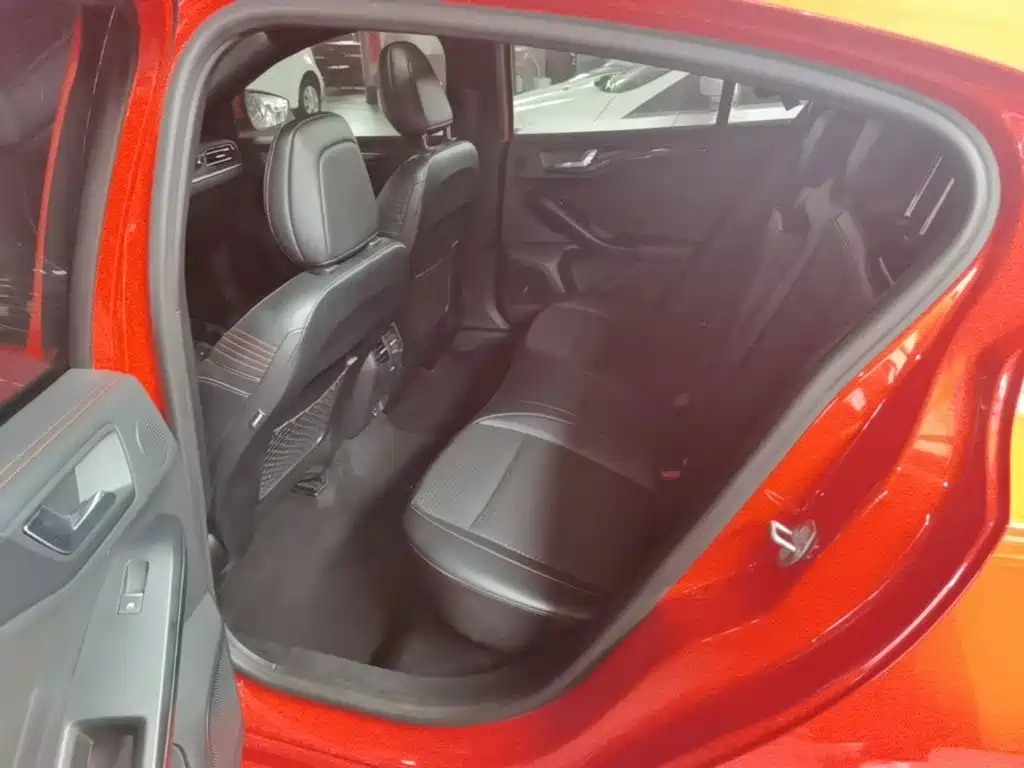 Ford Focus — миниатюра 17