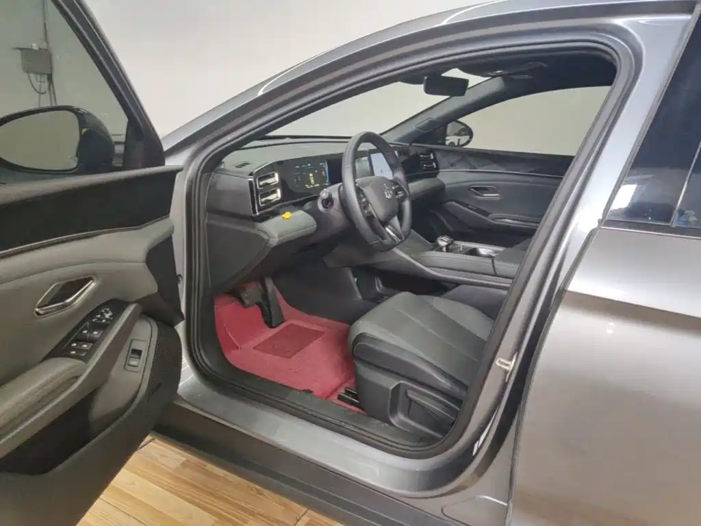 BYD Qin L — миниатюра 16
