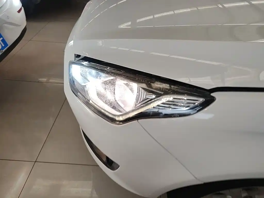 Ford Escort — миниатюра 24