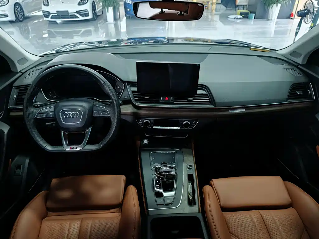 Audi Q5L — миниатюра 11