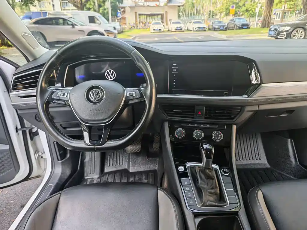 Volkswagen Sagitar — миниатюра 7