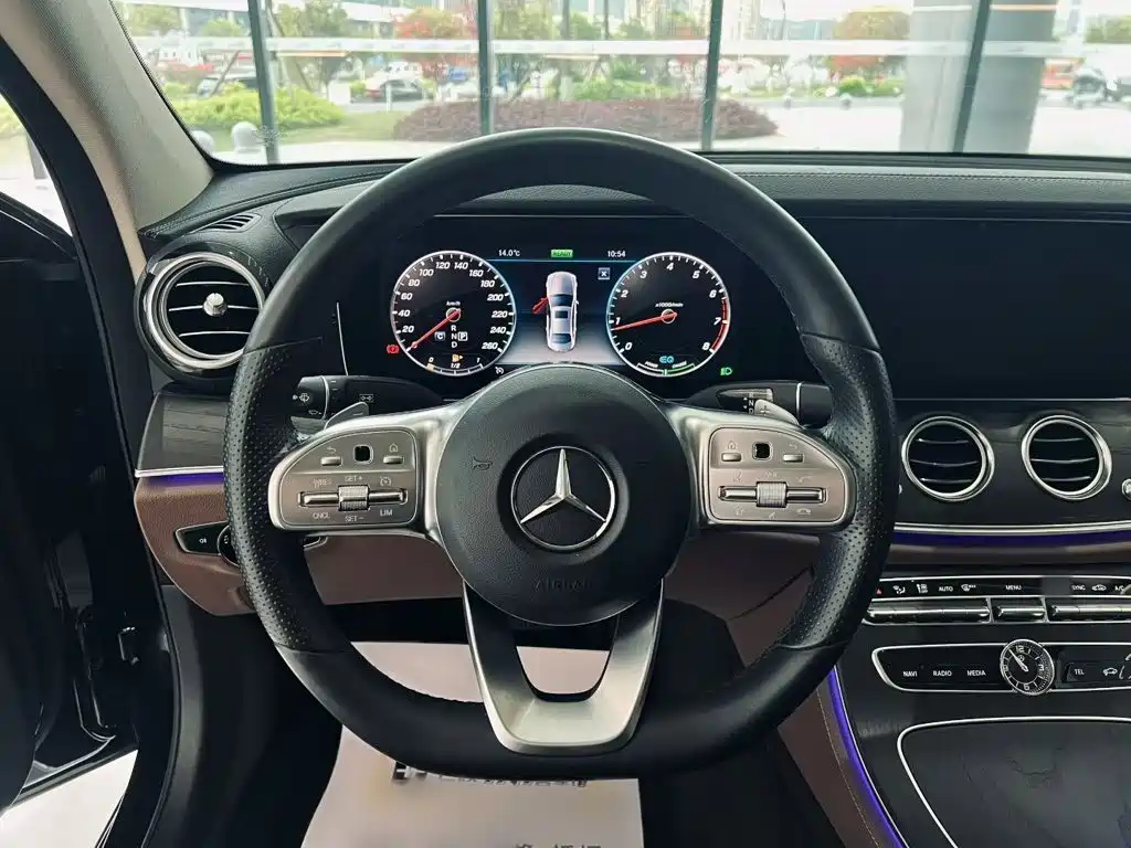 Mercedes-Benz E-Class E 2020 E 260 L Sport