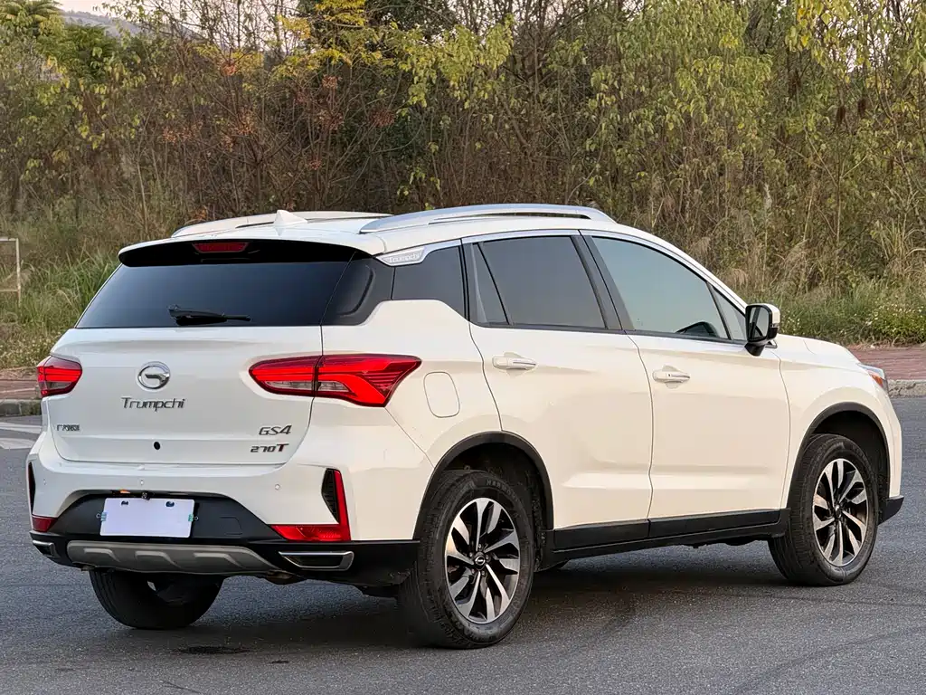 GAC TRUMPCHI GS4