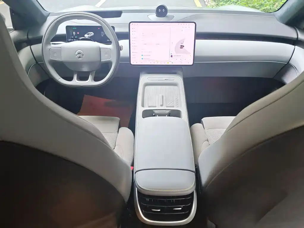 NIO ET5T — миниатюра 12