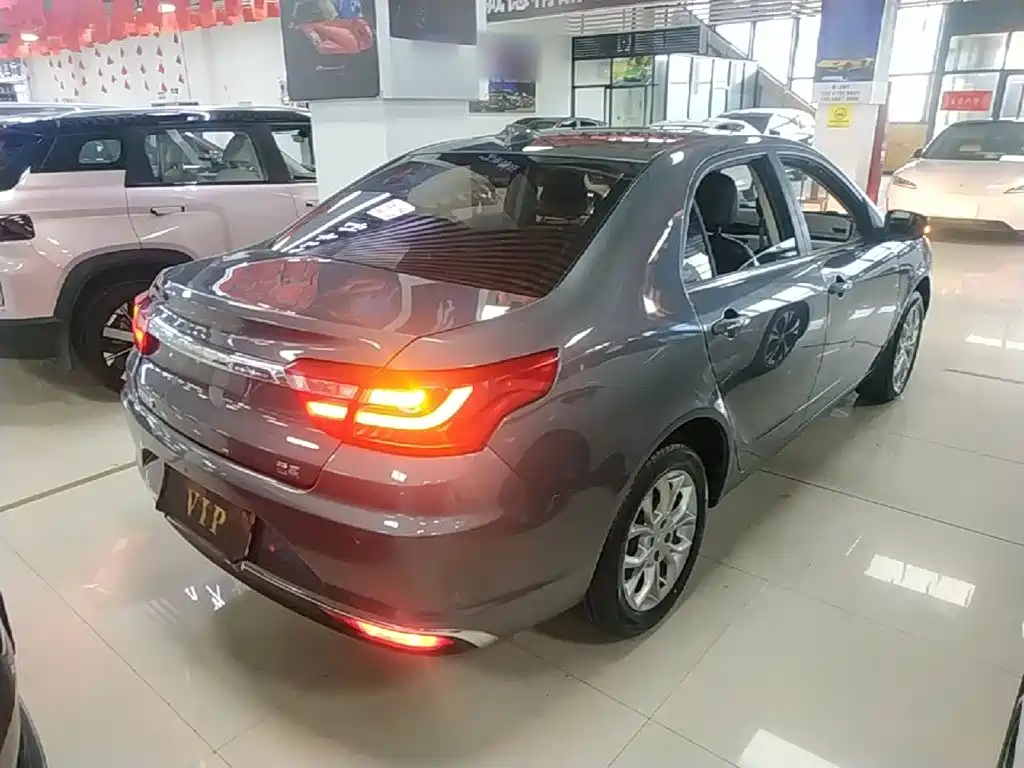 Geely Vision — миниатюра 7