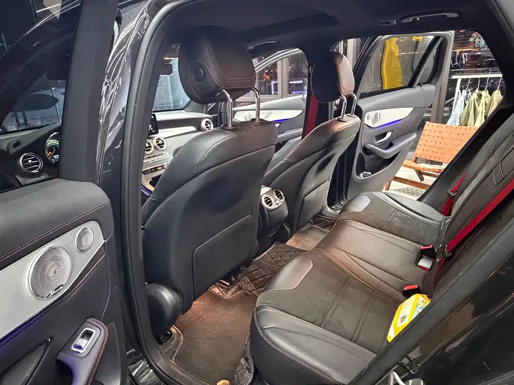 MERCEDES-BENZ GLC AMG