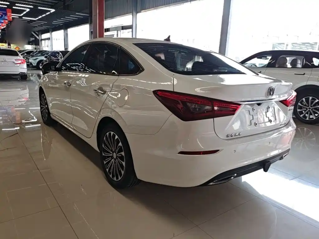 Changan Eado — миниатюра 5