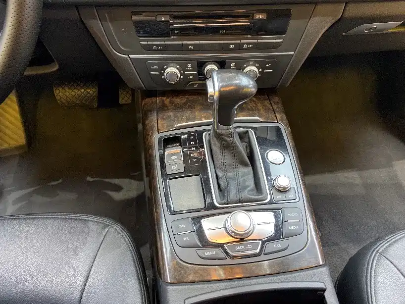 Audi A6L — миниатюра 7