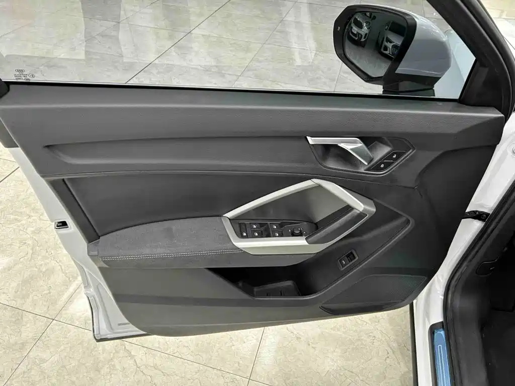 Audi Q3 — миниатюра 15
