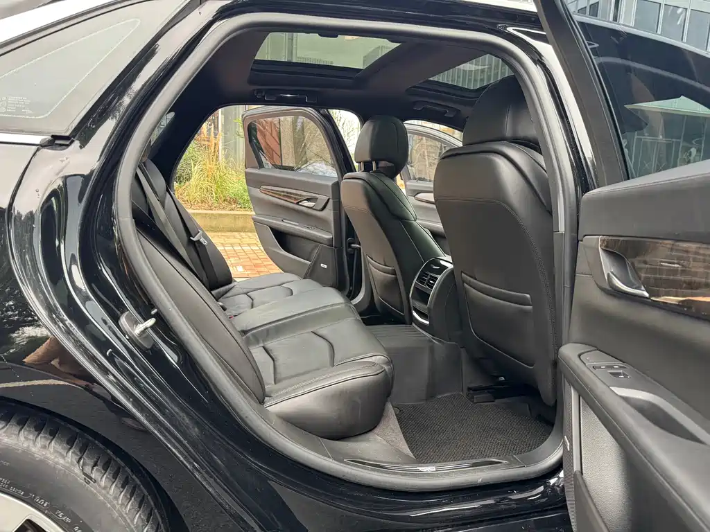 Cadillac CT6 — миниатюра 11