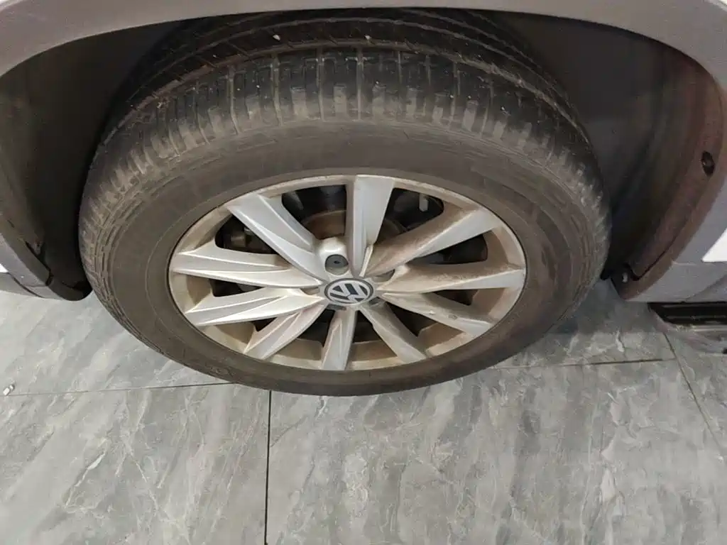 Volkswagen Tiguan — миниатюра 23