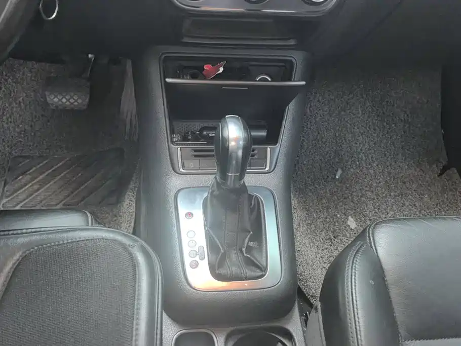 Volkswagen Tiguan — миниатюра 16