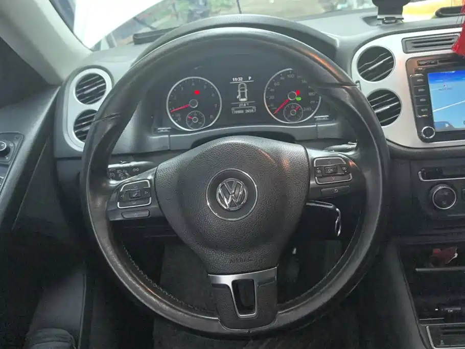 Volkswagen Tiguan — миниатюра 15