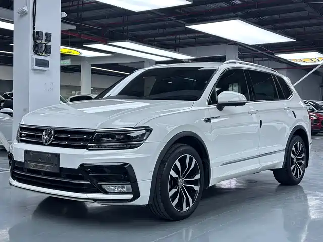 VOLKSWAGEN TIGUAN L 2020