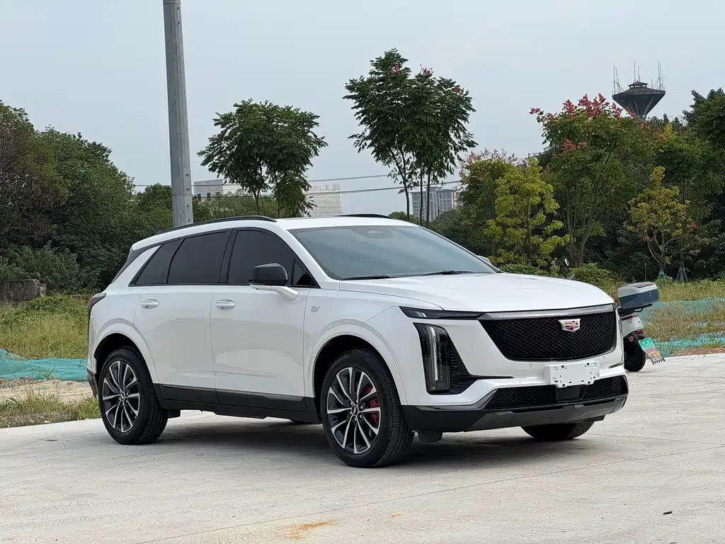 Cadillac XT5 — миниатюра 3