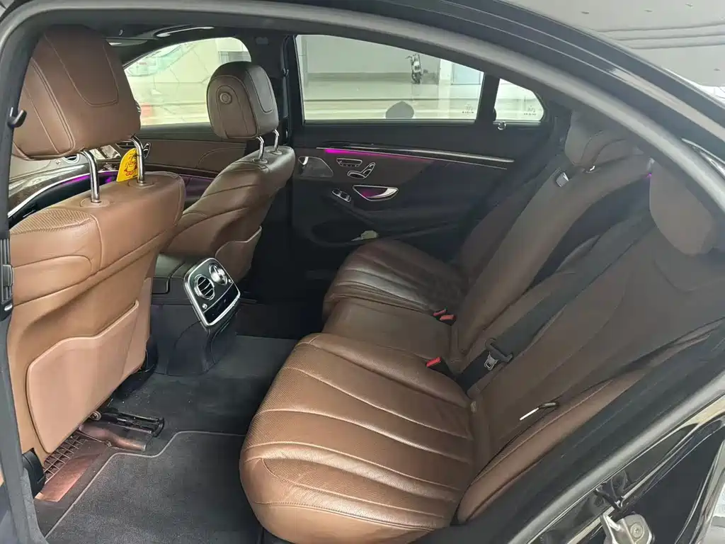 Mercedes-Benz S-Class — миниатюра 7