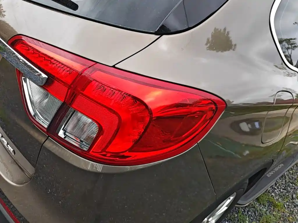 Buick Envision Plus — миниатюра 8
