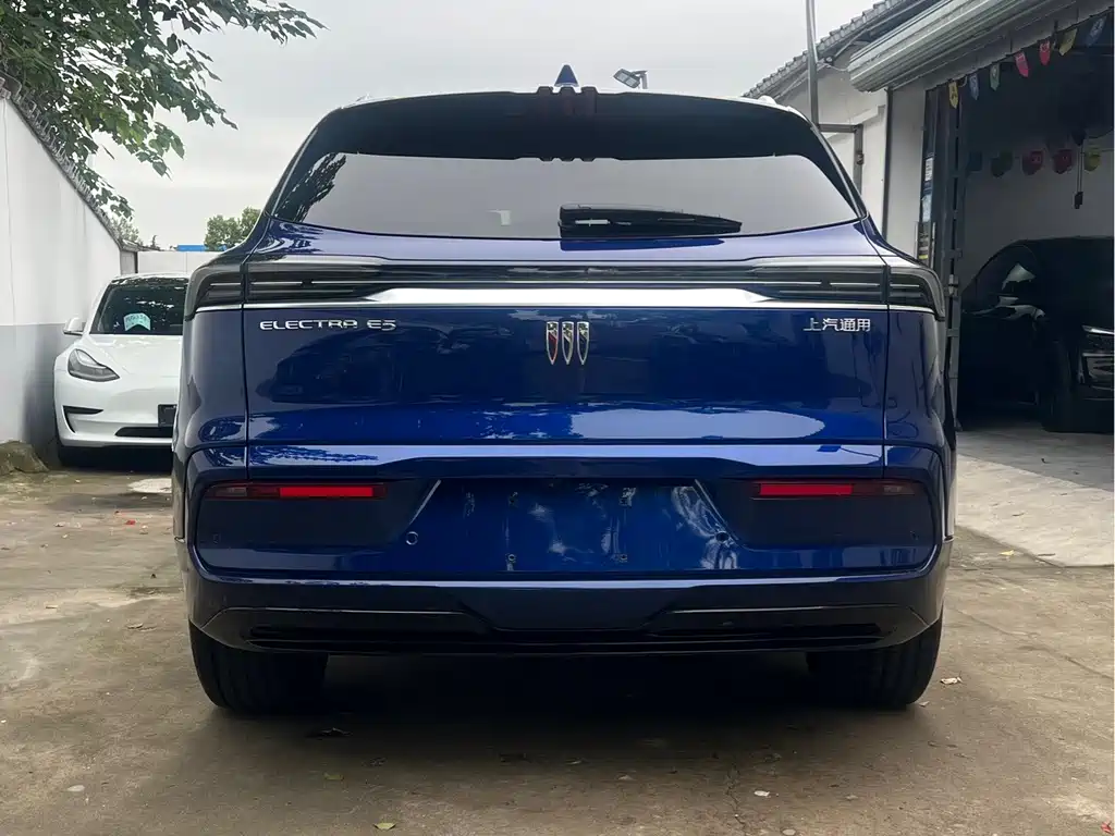 Buick E5 — миниатюра 5