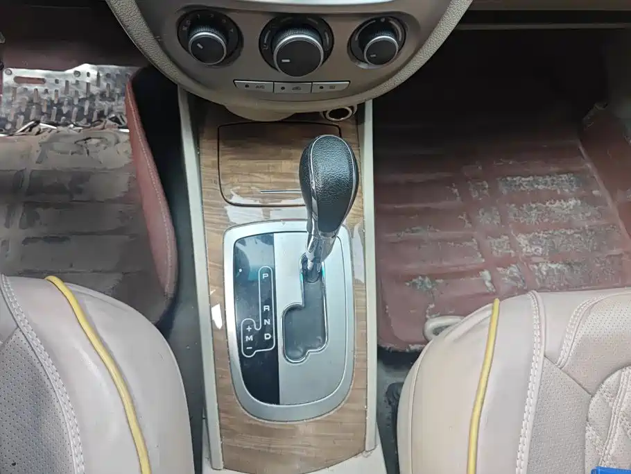 Buick Excelle — миниатюра 16