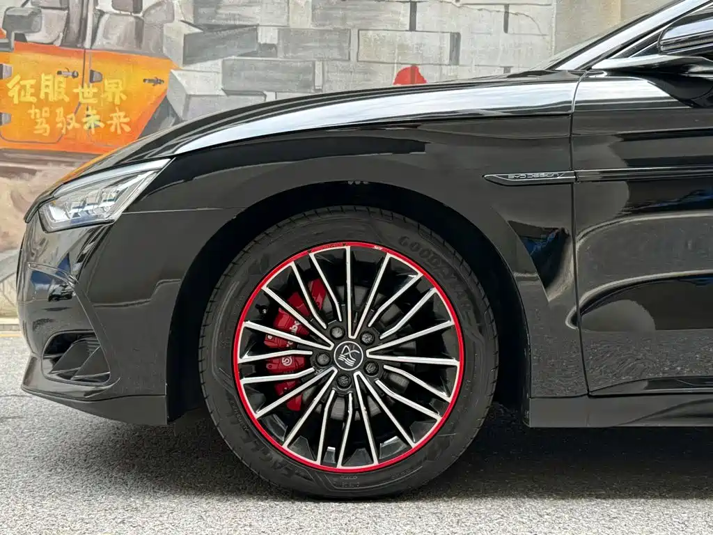 BYD Han — миниатюра 6