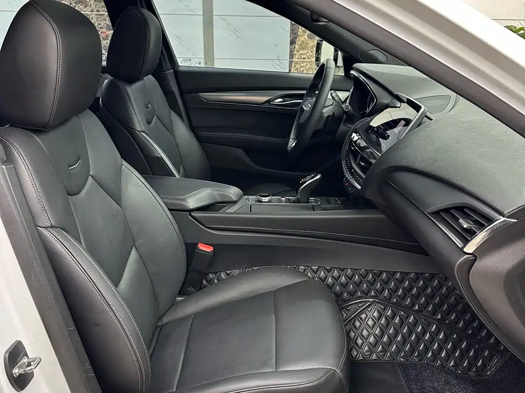 Cadillac CT5 — миниатюра 10