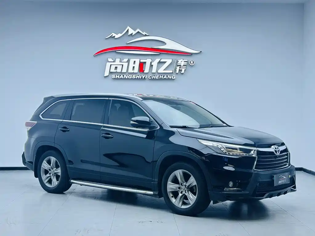 Toyota Highlander 2015 2.0T Luxury 7 мест