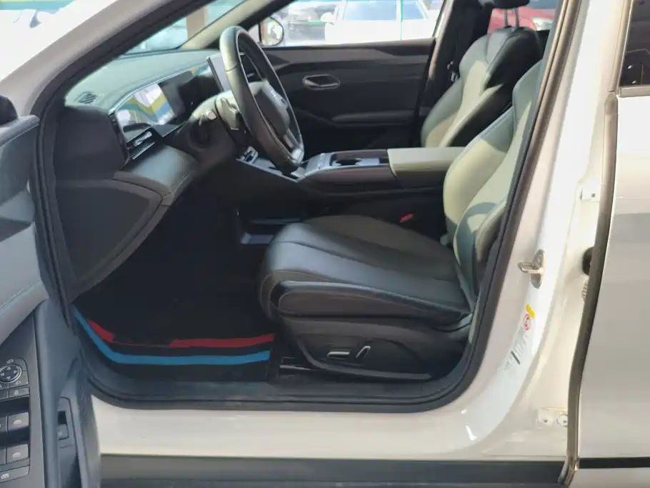 BYD Qin L — миниатюра 9