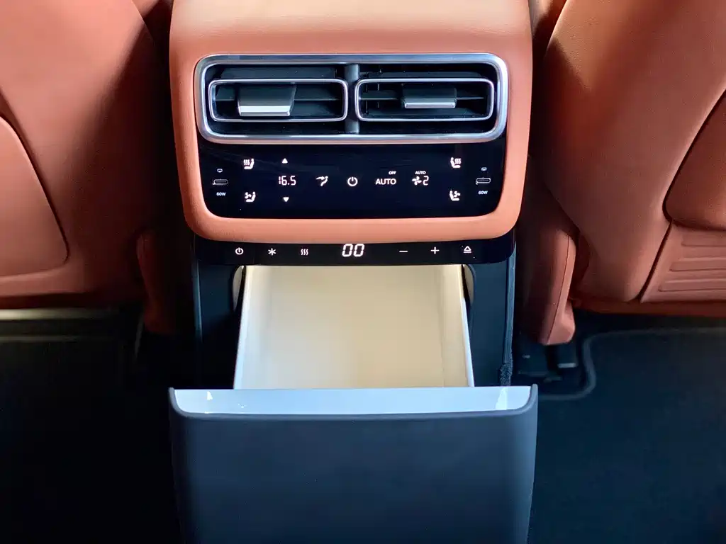 Li Auto Li L7 — миниатюра 20